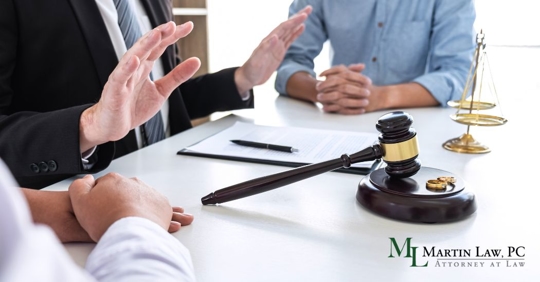 lawyer talking to heirs